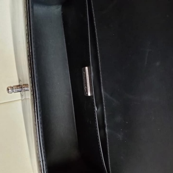 Authentic Chanel Python Medium Boy bag - Picture 4 of 7